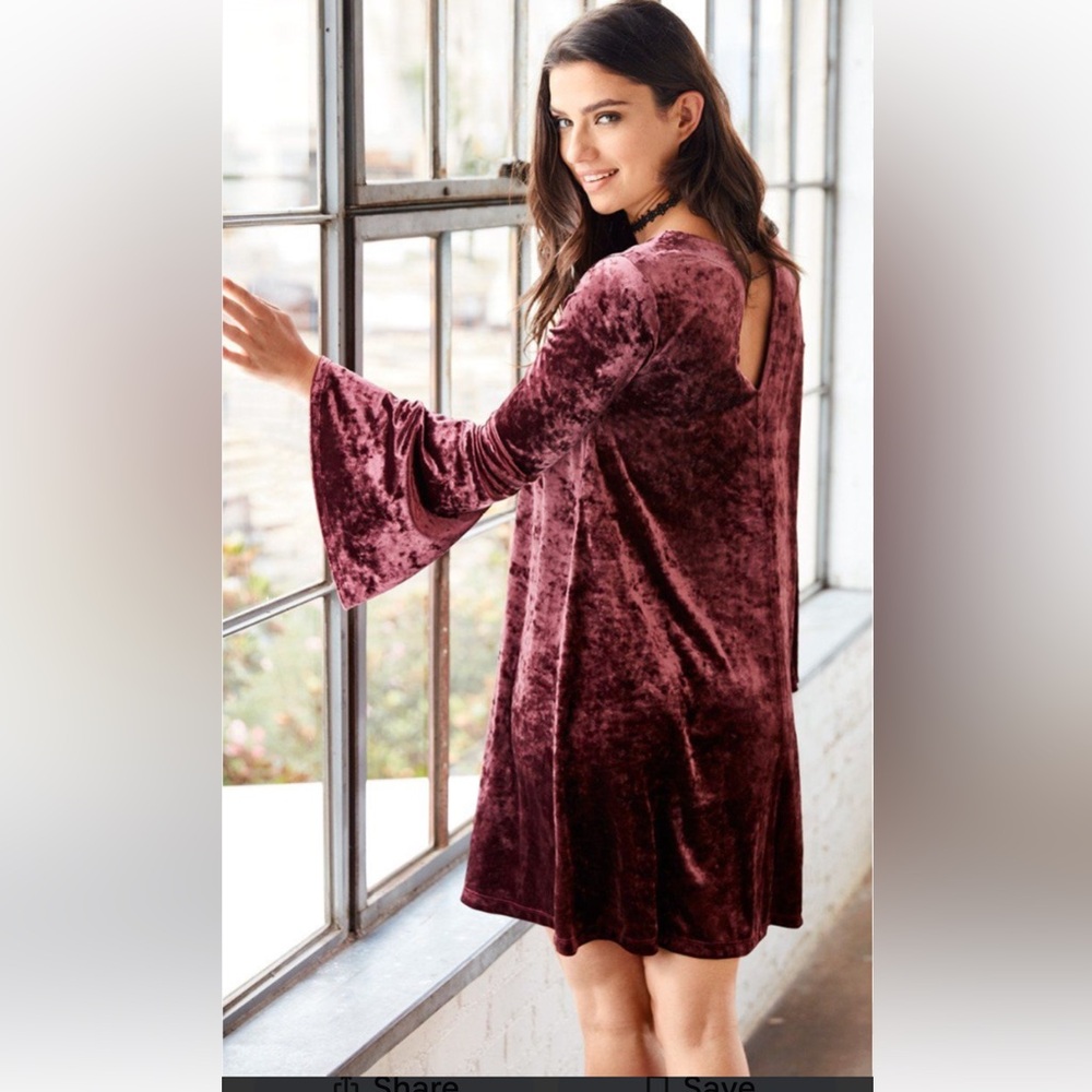 a.n.a Velvet Bell-Sleeve Midi Dress in Wine